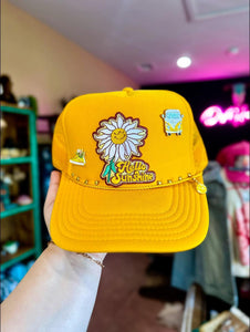 SUNSHINE TUCKER HAT